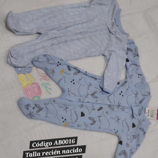 Pijamas bebé celeste dinosaurios (recién nacido)