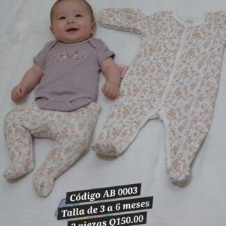 Conjunto beba lila con florecitas (3 a 6 meses)